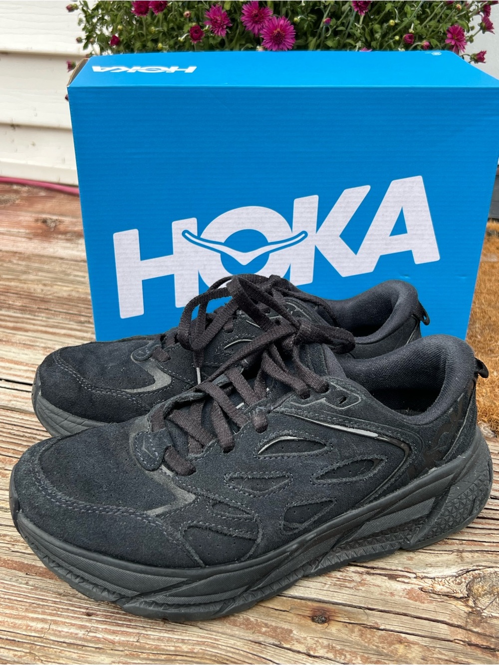 Hoka U Clifton L Suede Black Sneakers Women’s 8 / Men’s 7